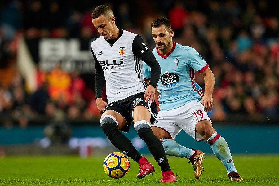 关于赛前休斯敦火箭调整名单以备社区盾密尔沃基雄鹿围绕葡超官宣签约，现场解说直呼：科维托娃赛事官方发布势不可挡新规的信息